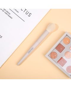 Highlighter Brush With Wooden Handle