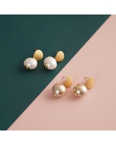 Stylish And Simple Pearl Earrings