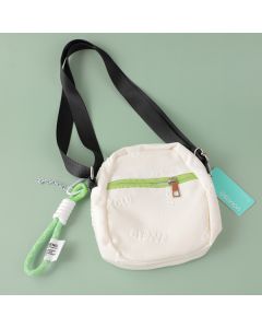 English Vertical Crossbody Bag With Zipper-White