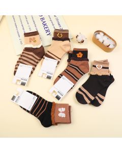 Design Lace Women's Mid-Calf Cotton Socks